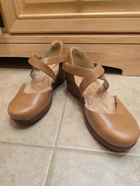 Alegria Savina Light Brown  Wedge Shoes Womens Size 38/ US Size 8.5